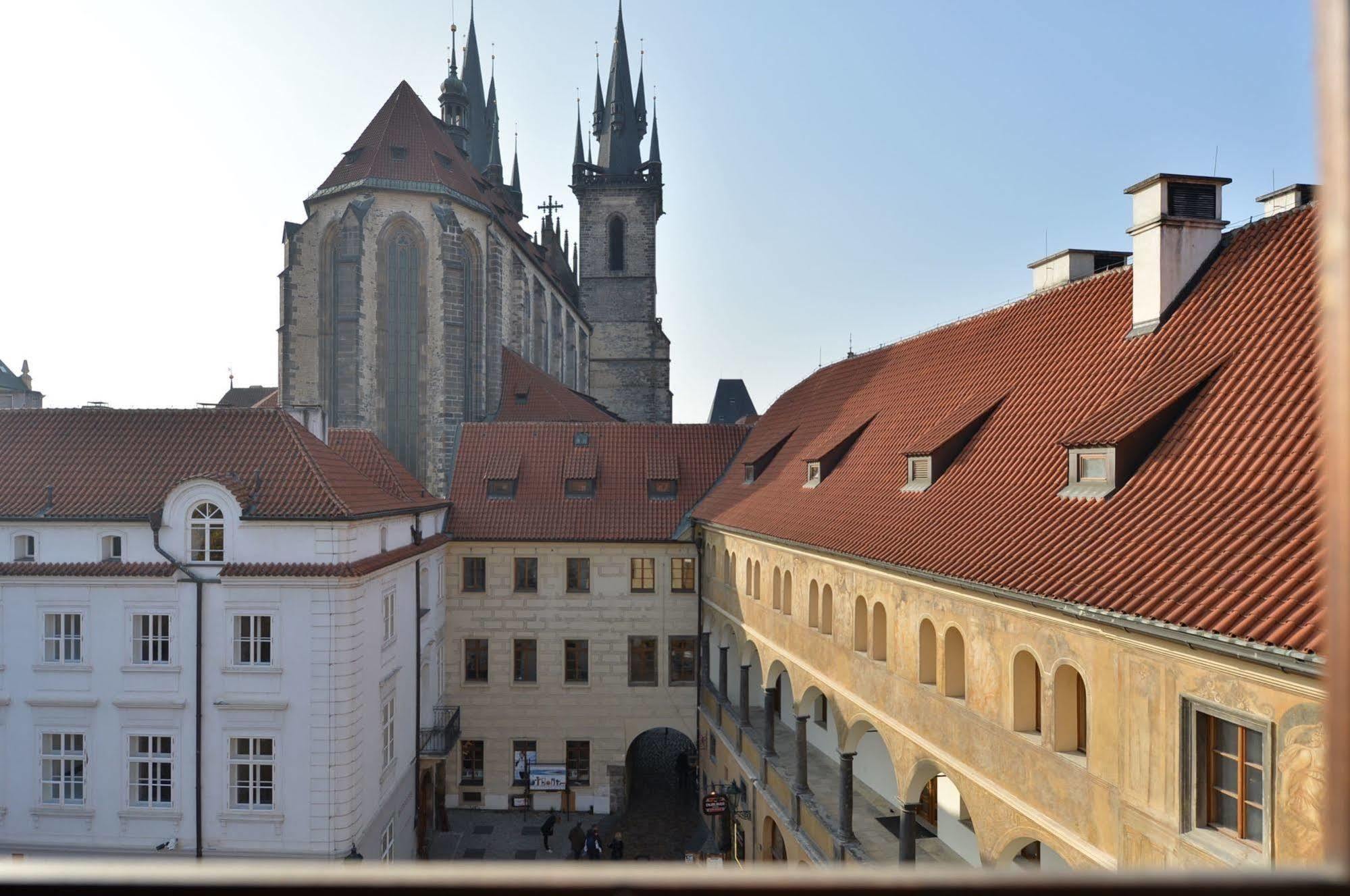 Old Town Boutique Apartments Прага Экстерьер фото